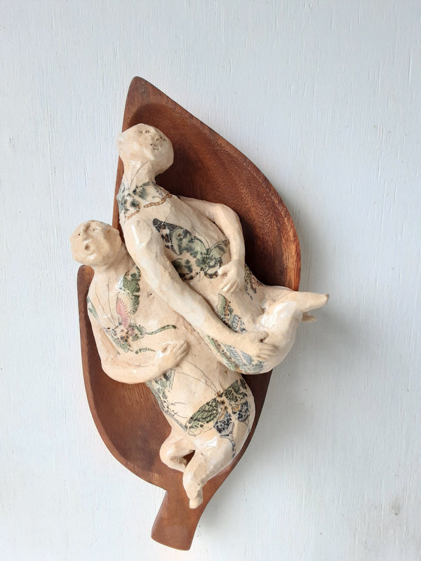 Ceramic lovers figurines in timber bowl, wall art for bedroom, boho decor